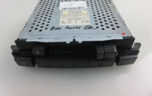 Toyota Yaris Radio/CD/DVD/GPS head unit 861200D070