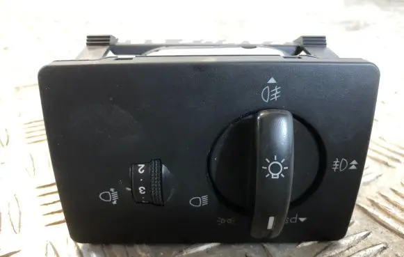Ford Focus Light switch 7M5T13A024LA