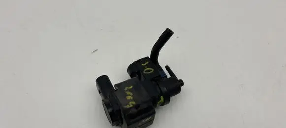Volkswagen Touareg I Turbo solenoid valve 059906628B