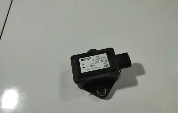 Toyota Avensis T250 ESP acceleration yaw rate sensor 0265005297