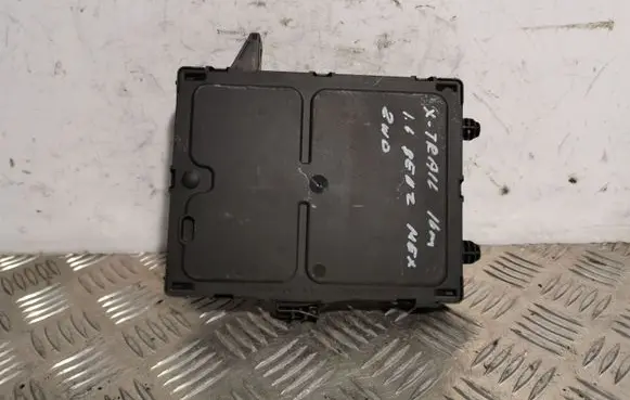 Nissan X-Trail T32 Comfort/convenience module 284B14CB7A