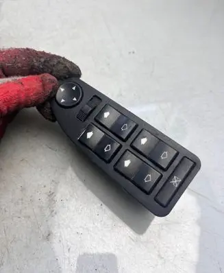 BMW 5 E39 Electric window control switch 61318368987 03725070 110187