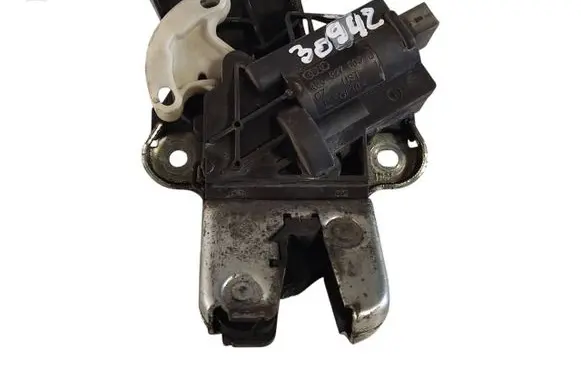 Audi A4 S4 B7 8E 8H Tailgate/trunk/boot lock/catch/latch 4F5827505D