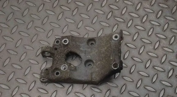 Ford Transit - Tourneo Connect A/C compressor mount bracket AV2Q8D611AB