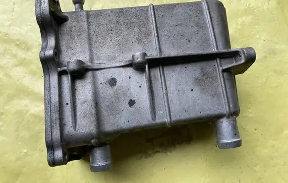 Mercedes-Benz C AMG W204 EGR valve cooler A6461401075