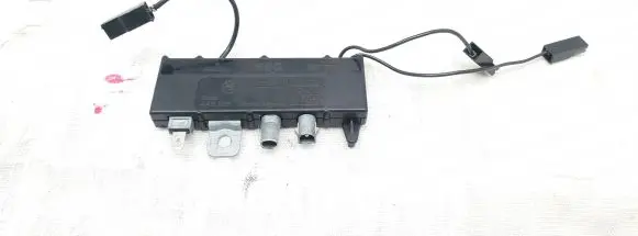 BMW 3 E36 Antenna control unit 1387751
