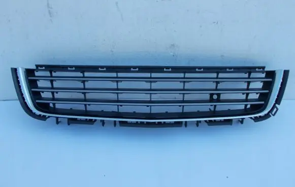 Opel Astra H Front bumper upper radiator grill 13238553