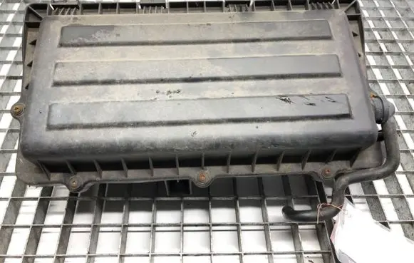 Seat Ibiza IV (6J,6P) Air filter box 036129620H