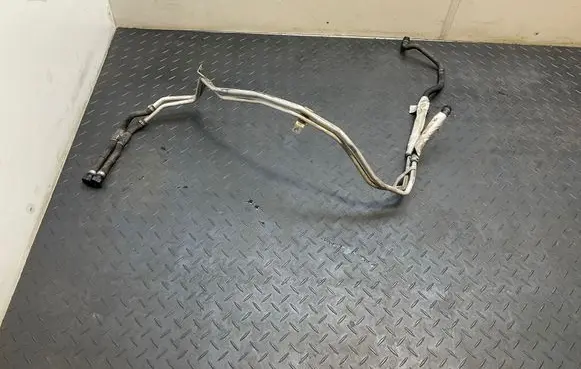 Coolant pipe/hose