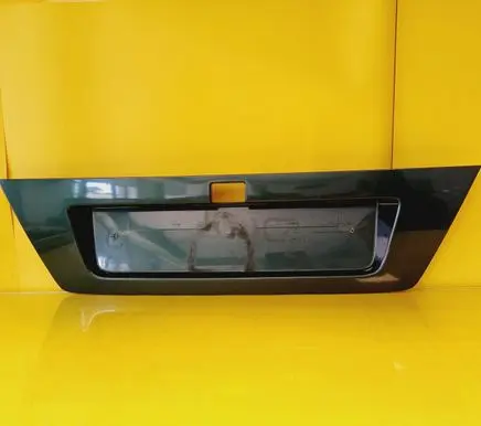 Nissan Primera Trunk door license plate light bar 908108F8