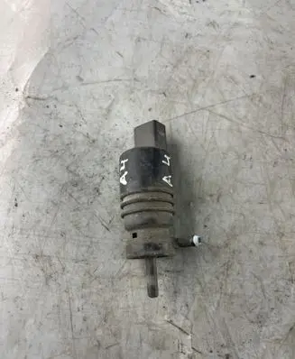 Audi A4 S4 B6 8E 8H Windscreen/windshield washer pump