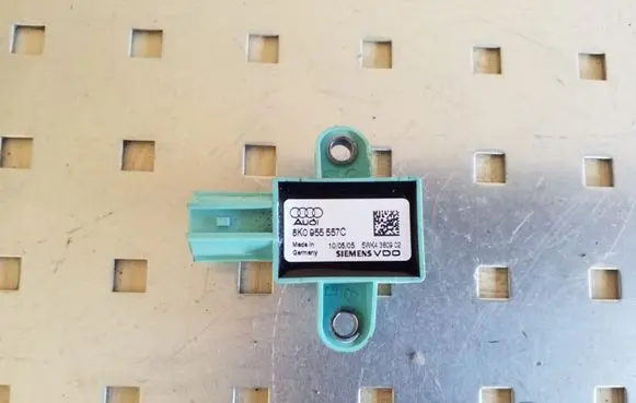 Audi A5 8T 8F Airbag deployment crash/impact sensor 8K0955557C