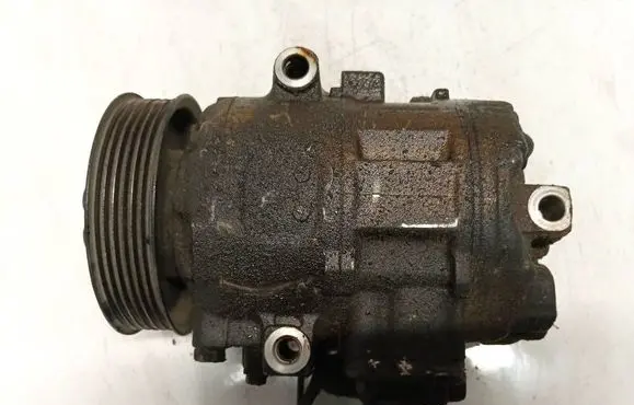 Volkswagen Polo Air conditioning (A/C) compressor (pump)