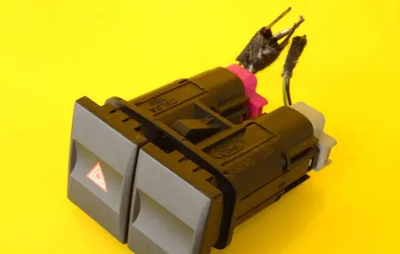 Ford Mondeo Mk III Hazard light switch 1S7T-13A350-BD 1S7T13A350BD