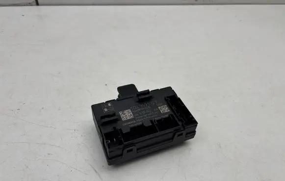 Volkswagen PASSAT B8 Door control unit/module 5Q4959592E