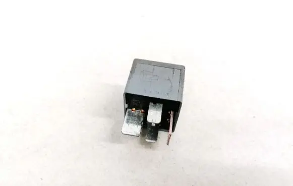 Volkswagen PASSAT B3 Other relay F80B14B192AA F80B-14B192-AA