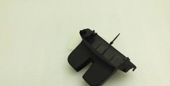 Skoda Fabia Mk3 (NJ) Tailgate/boot lid lock trim 6V6827520