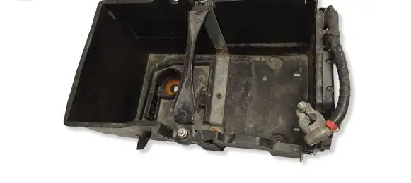 Ford Focus Battery box tray AM5110723AD C8C9A