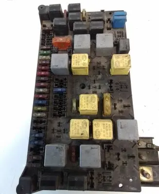 Mercedes-Benz ML W163 Fuse box set 1635450205