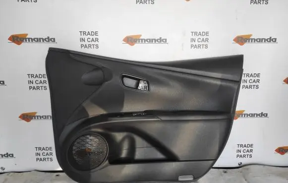 Toyota Prius (XW50) Front door card panel trim