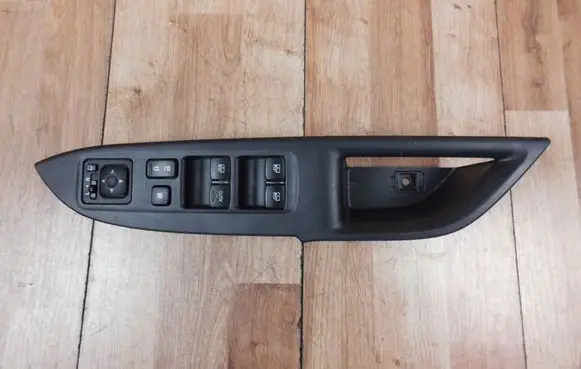 Mitsubishi Outlander Electric window control switch 8608A347