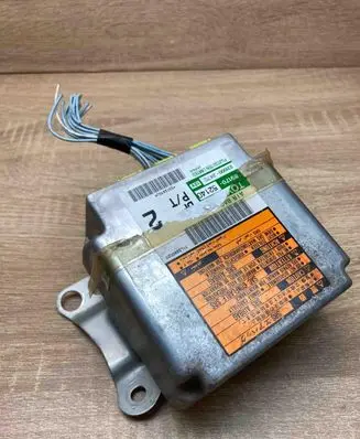 Toyota Yaris Airbag control unit/module 8917052140 2310002470 WithPlug