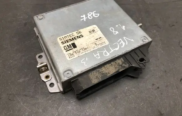 Opel Zafira A Engine control unit/module 90512130 5WK9041