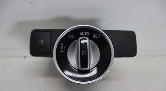 Mercedes-Benz E W212 Light switch A2129050551