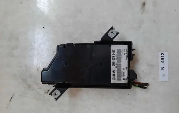 Volkswagen Polo V 6R Head unit multimedia control 5N0035342C