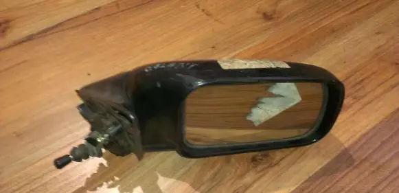 Mitsubishi Galant Front door electric wing mirror E200749
