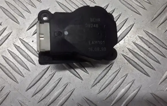 Volvo S80 A/C air flow flap actuator/motor 38248