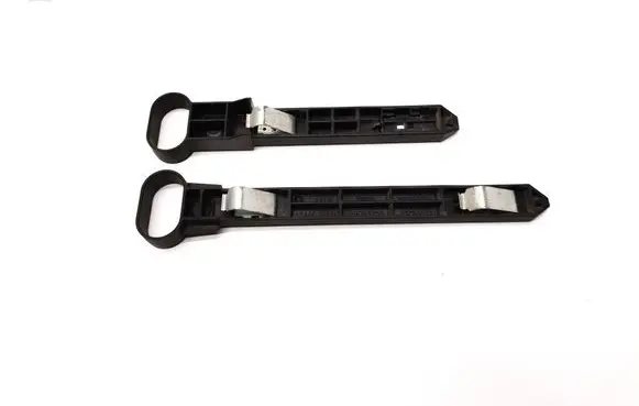 Headlight/headlamp mounting bracket