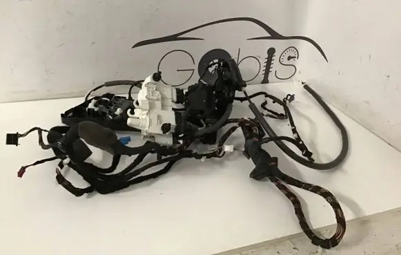 BMW 7 G11 G12 Front door soft close latching motor 7368450 9372545 2581894