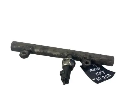 Volvo V50 Fuel main line pipe 5WS40039