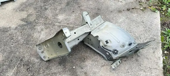 Peugeot 3008 II Front side member 1617306180 25248