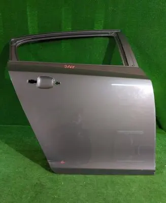 Chevrolet Cruze Rear door