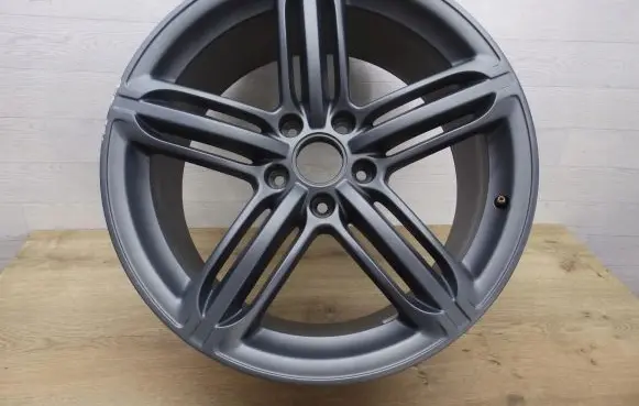 Audi Q7 4L R21 alloy rim 
