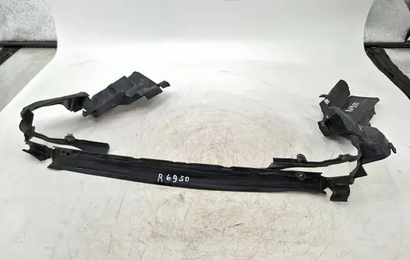 Mercedes-Benz E W211 Intercooler air guide/duct channel A2115053230 132806