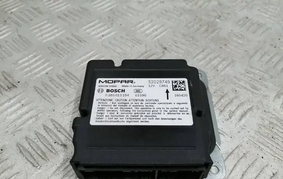 Fiat 500X Airbag control unit/module 52029749 0285013184
