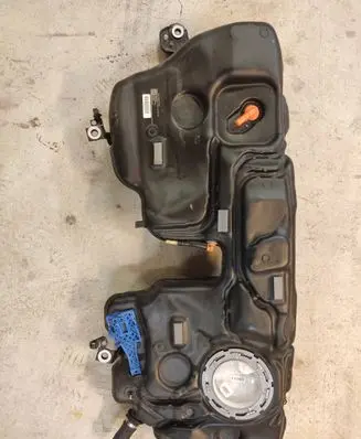 Volvo S60 Fuel tank 32325586 1091607001 0053915