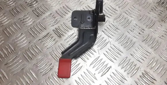 Renault Kadjar Engine bonnet (hood) release handle