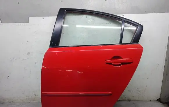 Mazda 3 I Rear door