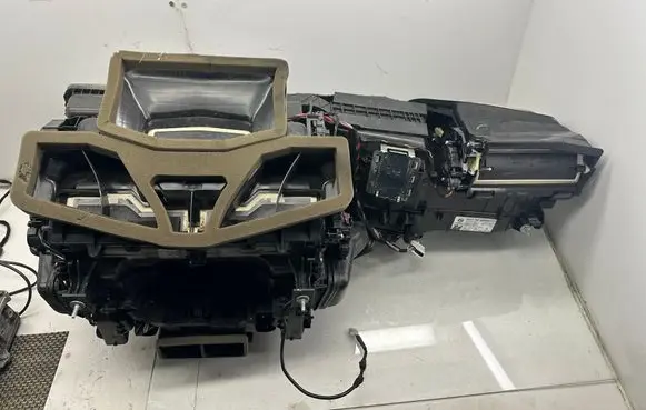 BMW X6 G06 Interior heater climate box assembly 6805827