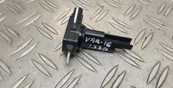Toyota Yaris Mass air flow meter 222040V020