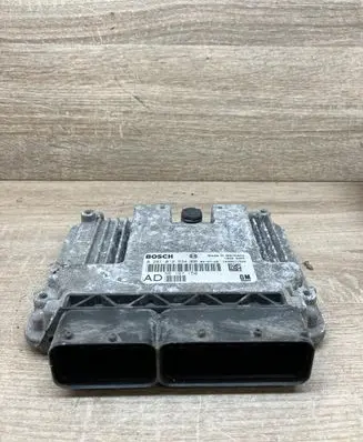 Opel Vectra C Engine control unit/module 55197150 0281012534