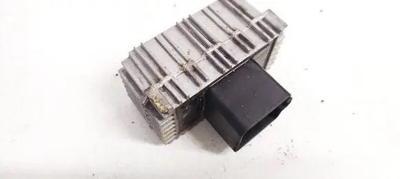 Opel Signum Coolant fan relay 51799018