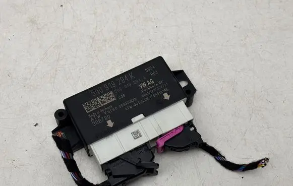 Volkswagen Golf Sportsvan Parking PDC control unit/module 5Q0919294K