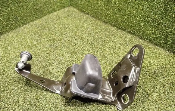 Renault Master III Sliding door upper roller guide/hinge 77946809R