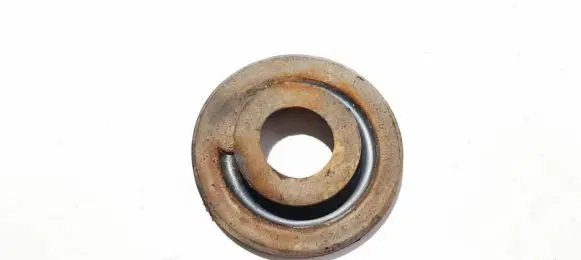 Volkswagen Touran I Front coil spring rubber mount 1k0512149b