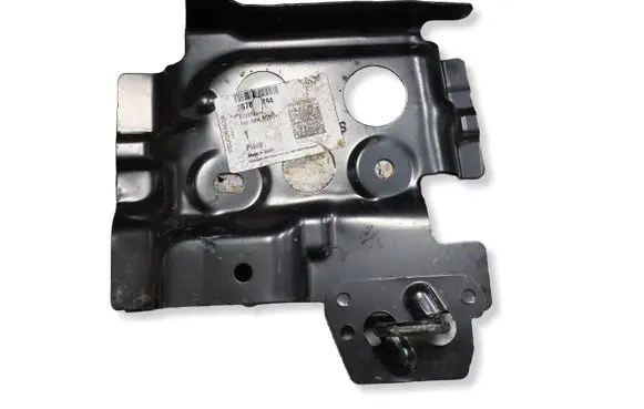 Volkswagen Taigo Rear bumper mounting bracket 2G78744